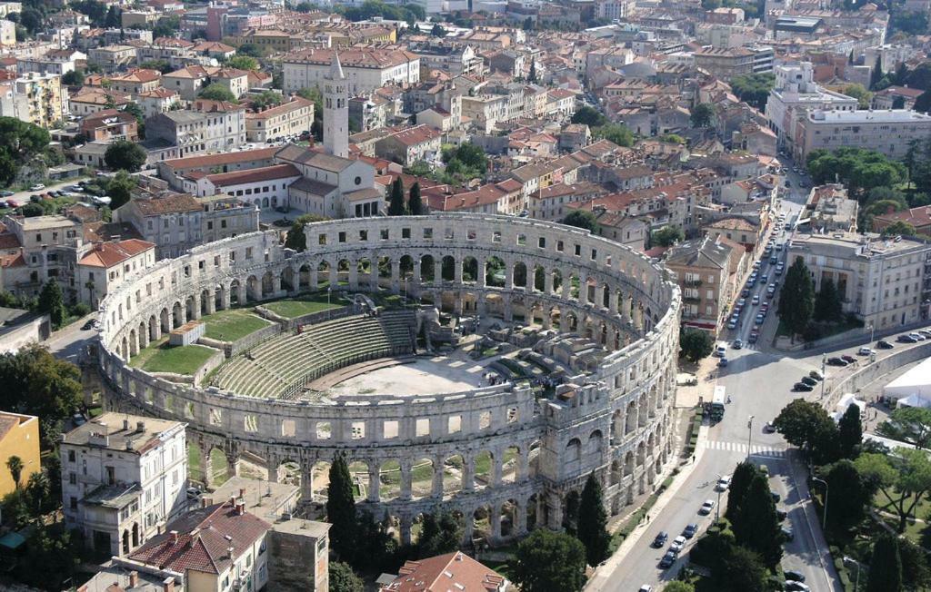 Arena Festival Apartment Pula Bagian luar foto